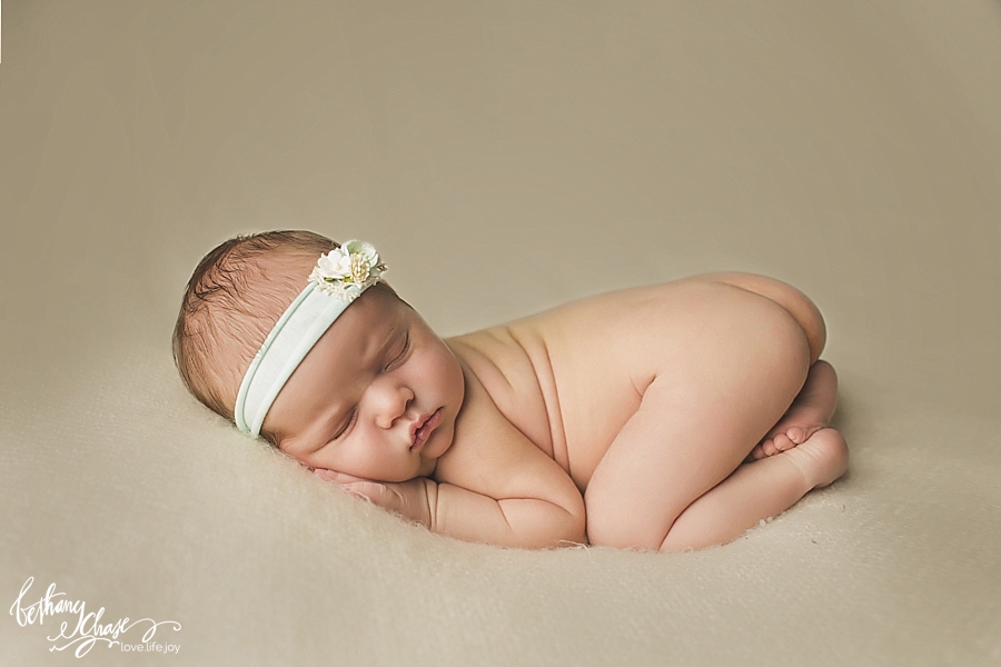 rochesterny_newborn_photographer_rochester_ny_newborn_photography_0019