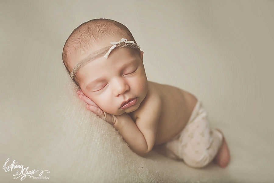 rochesterny_newborn_photographer_rochester_ny_newborn_photography_0029